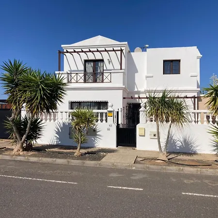 Casa Amapola - Luxury In Matagorda Puerto del Carmen (Lanzarote)
